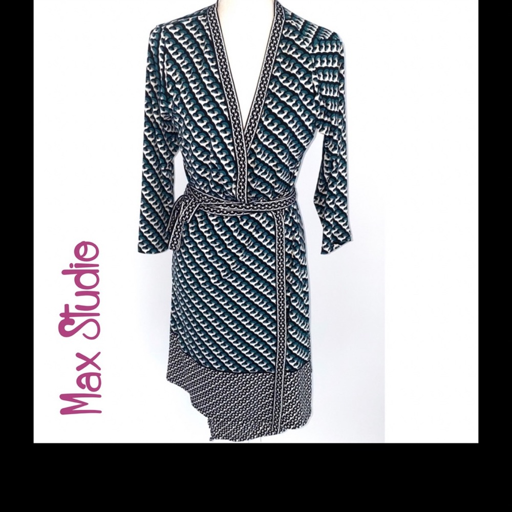 Max studio wrap green wrap Dress Size large